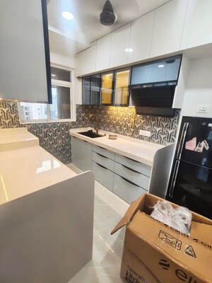 Team Area in 2 BHK Apartment at Hiranandani Meadows, Manpada – for Rent