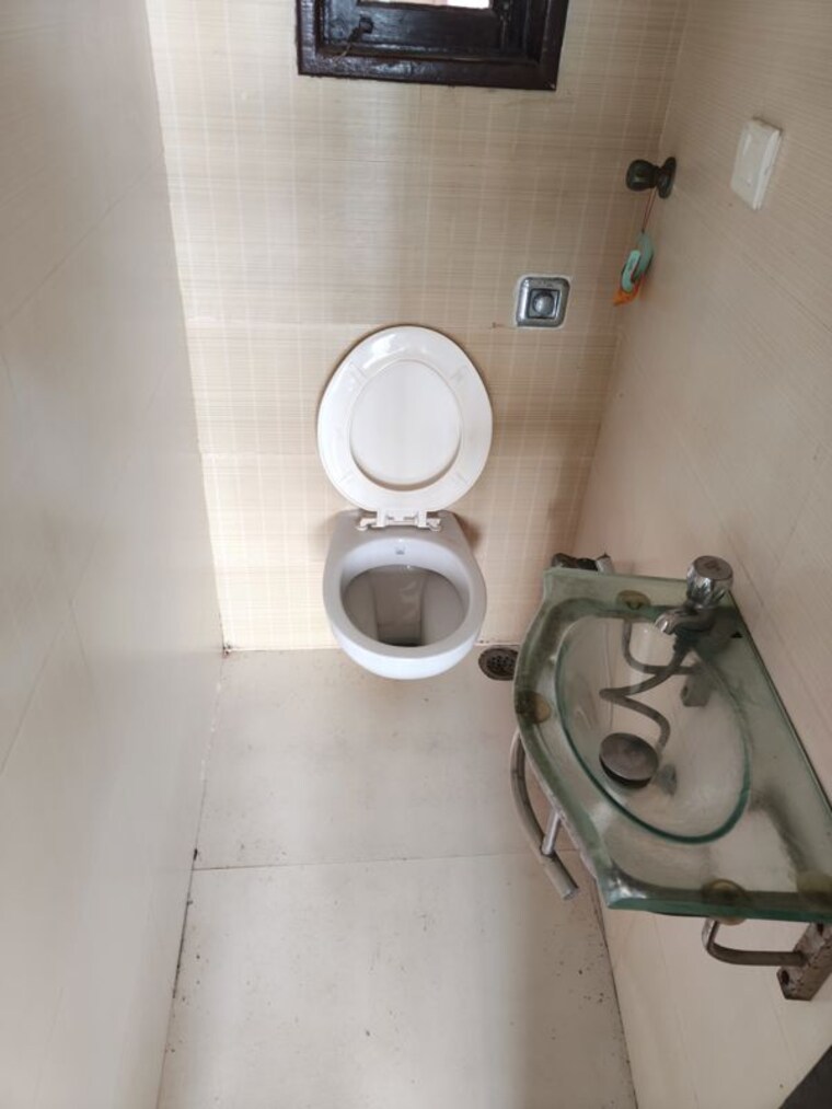 Bathroom, keshavkunj-apartment 4 Bedroom 2200 Sq.Ft. Apartment In Seawoods Sector 44a Navi Mumbai 10665245