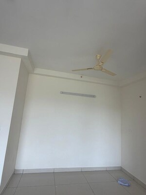 Room in 2 BHK Apartment at Eden Park At The Prestige City, Sarjapur Road – for Rent
