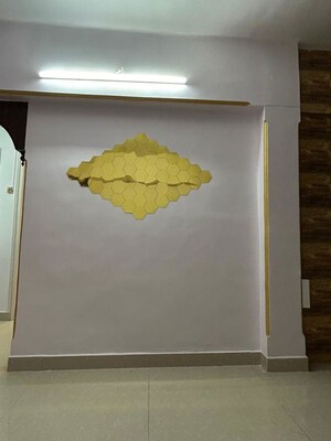 Room in 1 BHK Apartment at Aditi Building, Andheri West – for Rent