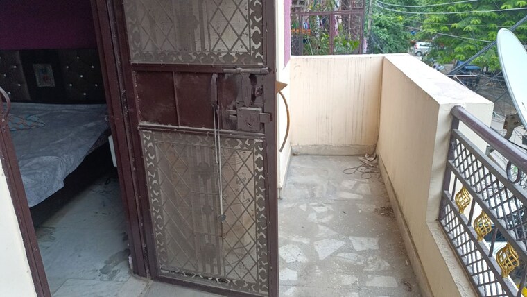 Balcony, vaishali sector 5 1 Bedroom 550 Sq.Ft. Builder Floor In Vaishali Sector 5 Ghaziabad 10665275