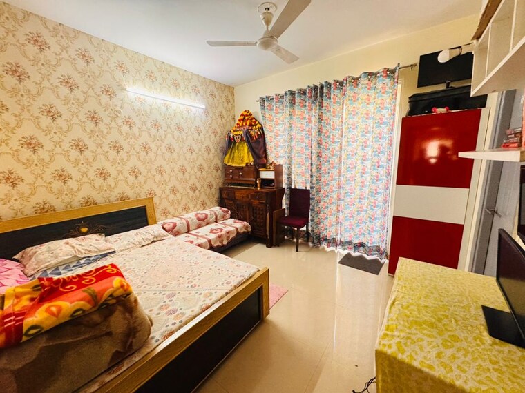 Bedroom, emaar-mgf-emerald-hills 3 Bedroom 1380 Sq.Ft. Apartment In Sector 65 Gurgaon 10665290
