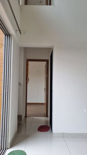 2 BHK Apartment – Entrance View at Gera Planet Of Joy, Kharadi - for Rent