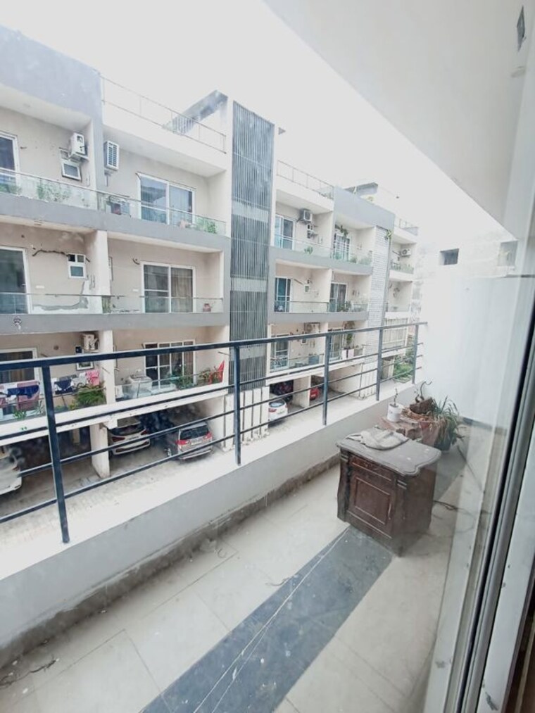 Balcony, ambala highway 3 Bedroom 1152 Sq.Ft. Builder Floor In Ambala Highway Zirakpur 10665285