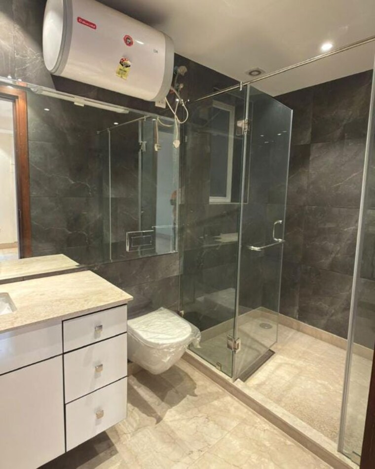 Kitchen, greater kailash ii 4 Bedroom 300 Sq.Yd. Builder Floor In Greater Kailash ii Delhi 10665322