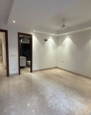 Room in 4 BHK Builder Floor at Greater Kailash ii – for Sale