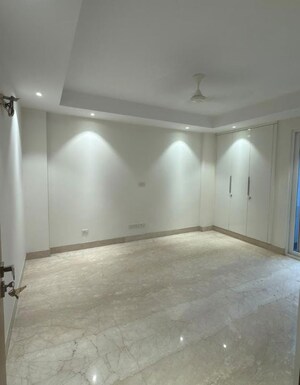 Room in 4 BHK Builder Floor at Greater Kailash ii – for Sale