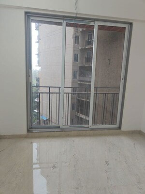 Room in 3 BHK Apartment at Dreamax Vega, Andheri East – for Sale
