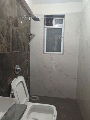 Bathroom in 3 BHK Apartment at Dreamax Vega, Andheri East – for Sale