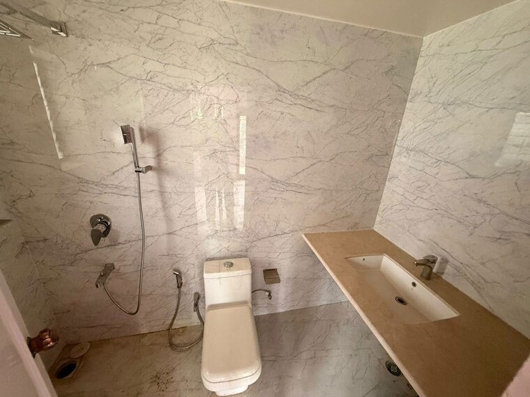 Bathroom, national housing society 5 Bedroom 8900 Sq.Ft. Independent House In National Housing Society Pune 10665323