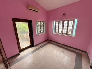 Room in 5 BHK Independent House at National Housing Society – for Rent
