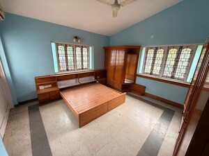 Bedroom in 5 BHK Independent House at National Housing Society – for Rent