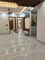 4 BHK +  350 Sq.Yd. Builder Floor in BPTP Park Central