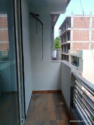 Balcony in 3 BHK Apartment at Vasant Kunj – for Rent