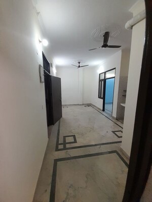 Room in 2 BHK Apartment at Chattarpur – for Rent