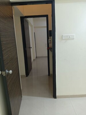 Room in 2 BHK Apartment at Sheth Ankur, Ghatkopar East – for Rent
