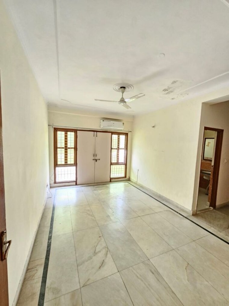 Room, ss-the-palladians 3 Bedroom 1550 Sq.Ft. Apartment In Sector 47 Gurgaon 10665383