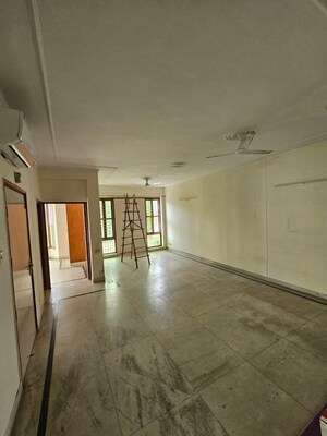 Room in 3 BHK Apartment at SS The Palladians, Sector 47 – for Rent