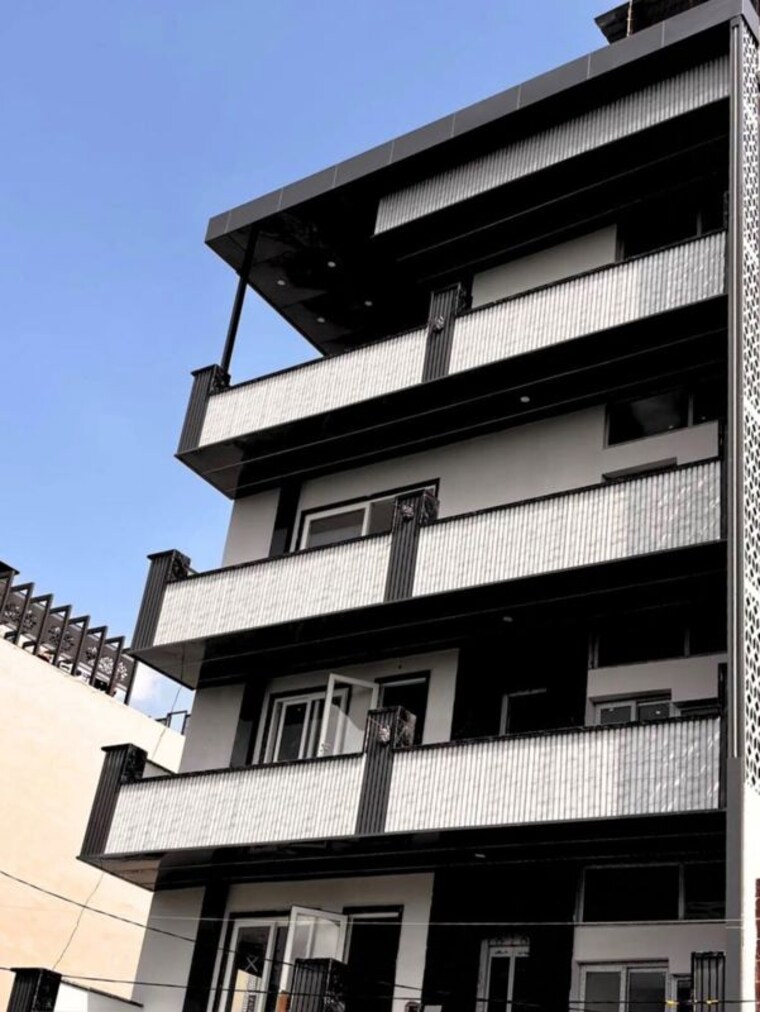 Exterior View, rajouri garden 3 Bedroom 150 Sq.Yd. Builder Floor In Rajouri Garden Delhi 10665391