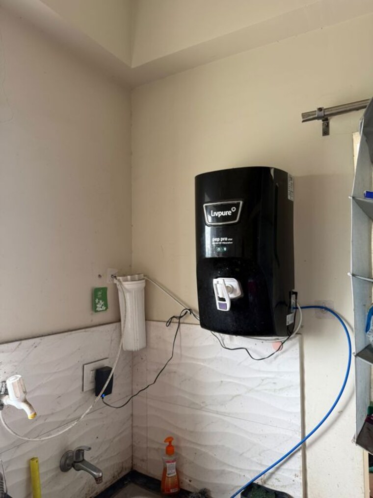 Bathroom, vijay nagar 1 Bedroom 520 Sq.Ft. Apartment In Vijay Nagar Indore 10665451