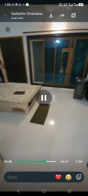 Team Area in 4 BHK Apartment at Manisha CHS Mulund, Mulund East – for Sale