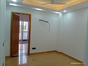 Room in 1 BHK Apartment at Vasant Kunj – for Rent