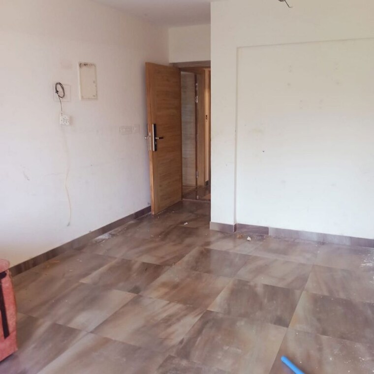 Room, santacruz west 1 Bedroom 500 Sq.Ft. Apartment In Santacruz West Mumbai 10665517