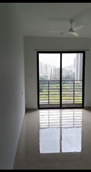 2 BHK Apartment For Rent in Risland The Icon Phase 2, Dhokali