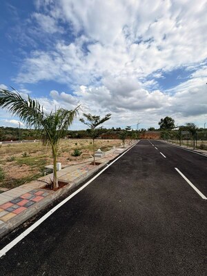   Plot at Kumbalgodu – for Sale
