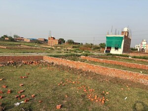 Plot Area in 2 BHK Apartment at Lodha Amara, Kolshet Road – for Rent
