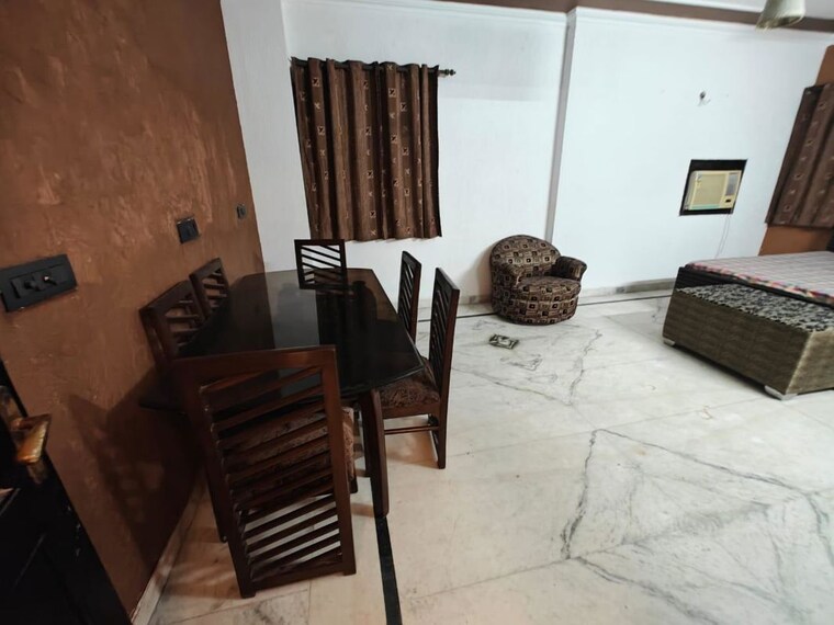 Living Room, kalkaji 3 Bedroom 150 Sq.Yd. Builder Floor In Kalkaji Delhi 10665564
