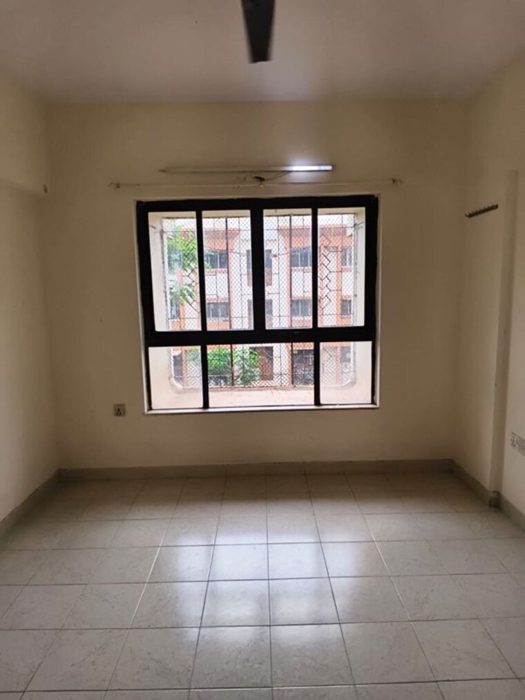 Room, green-hills 1 Bedroom 525 Sq.Ft. Apartment In Kandivali East Mumbai 10665568
