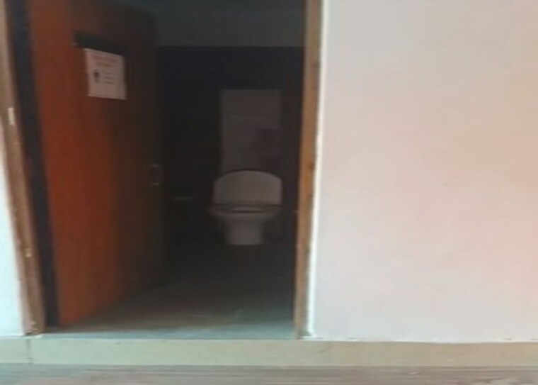 Room, sector 17 Commercial Office Space 2800 Sq.Ft. In Sector 17 Chandigarh 10665584