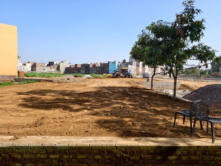 undefined, model town phase 2 2 Bedroom 850 Sq.Ft. Apartment In Model Town Phase 2 Delhi 10665530