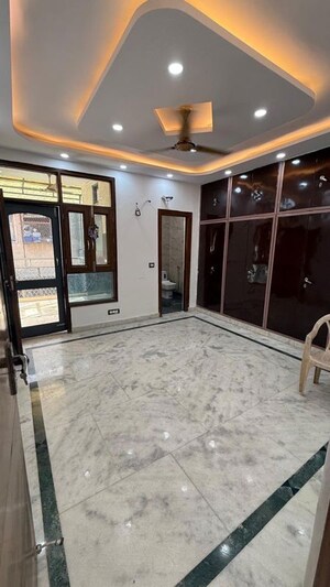 Room in 3 BHK Builder Floor at Kalkaji – for Sale