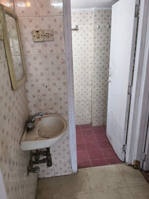 Bathroom in 1 BHK Apartment at Lokhandwala – for Rent