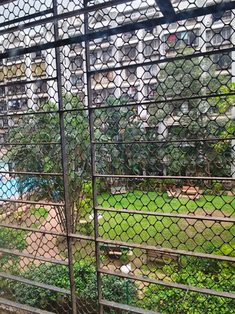 Balcony, lokhandwala 1 Bedroom 400 Sq.Ft. Apartment In Lokhandwala Mumbai 10665579