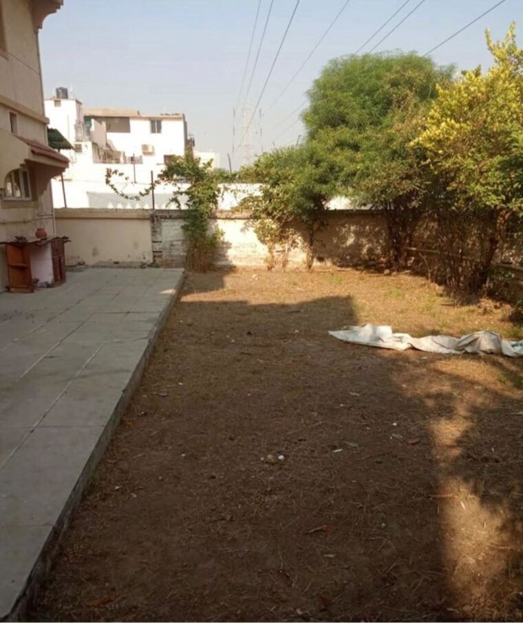 Balcony, thaltej 3 Bedroom 3420 Sq.Ft. Villa In Thaltej Ahmedabad 10665613