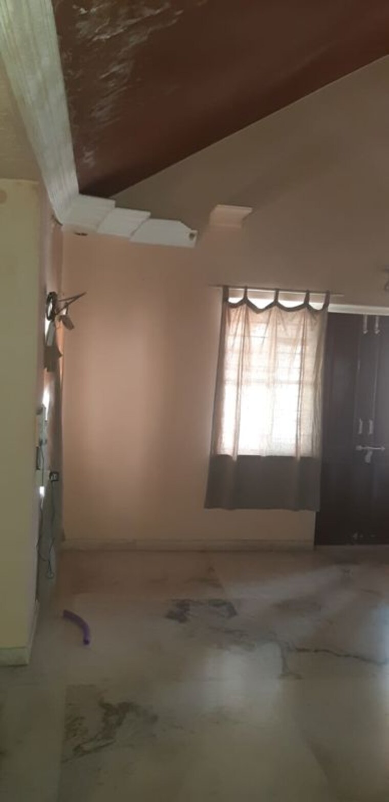 Room, thaltej 3 Bedroom 3420 Sq.Ft. Villa In Thaltej Ahmedabad 10665613