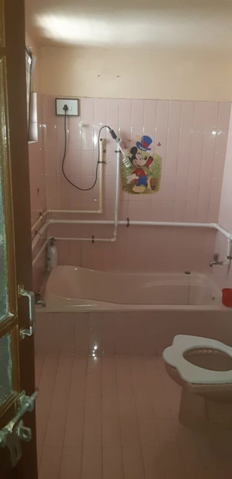 Bathroom, thaltej 3 Bedroom 3420 Sq.Ft. Villa In Thaltej Ahmedabad 10665613