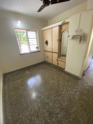 Bedroom in 2 BHK Apartment at Karve Nagar – for Rent