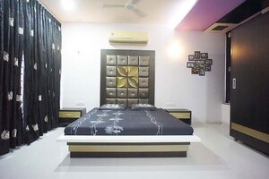 Bedroom in 5 BHK Villa at Sola – for Sale