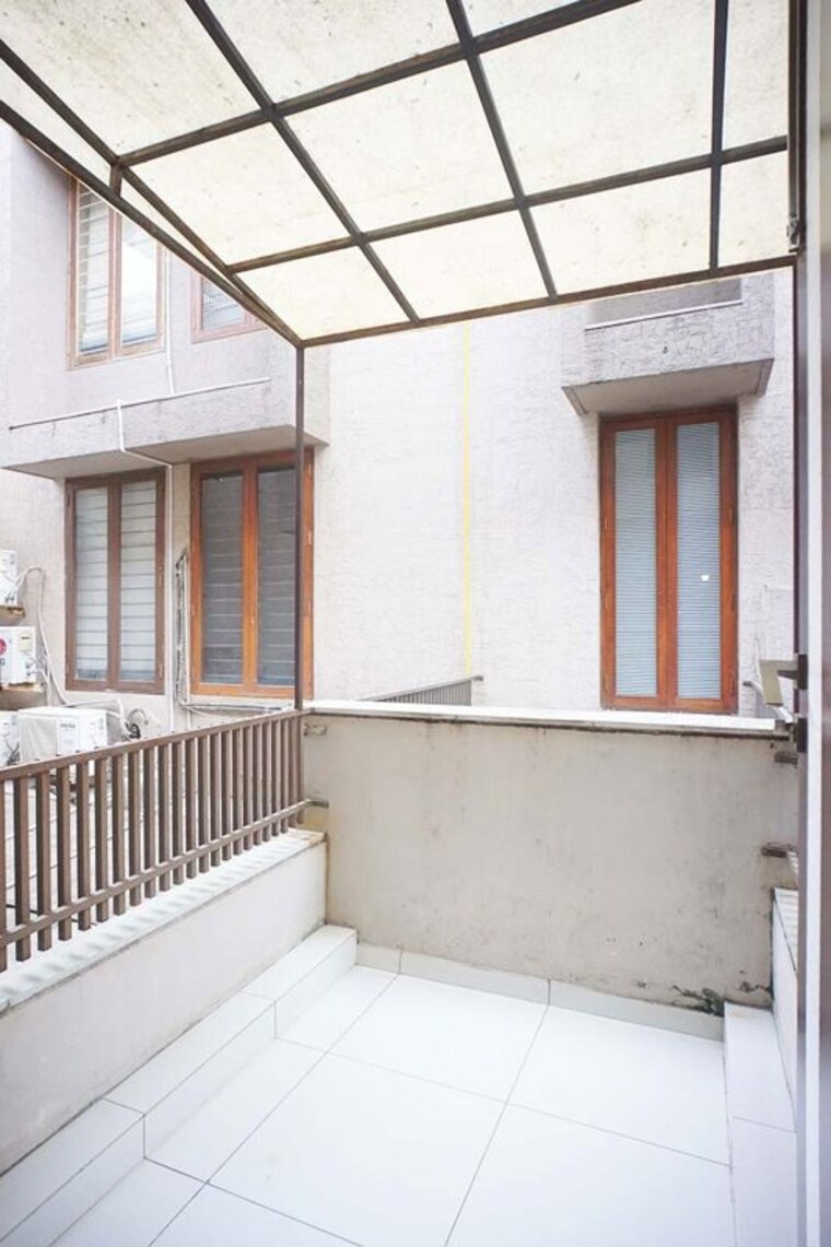 Balcony, sola 5 Bedroom 1350 Sq.Ft. Villa In Sola Ahmedabad 10665678