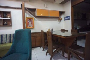 Team Area in 5 BHK Villa at Sola – for Sale