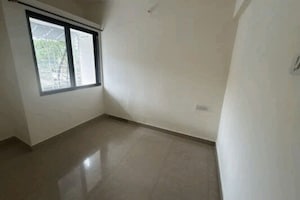 Room in 2 BHK Apartment at Hubtown Greenwoods, Vartak Nagar – for Rent