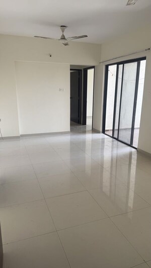 Room in 2 BHK Apartment at Majestique City, Wagholi – for Sale