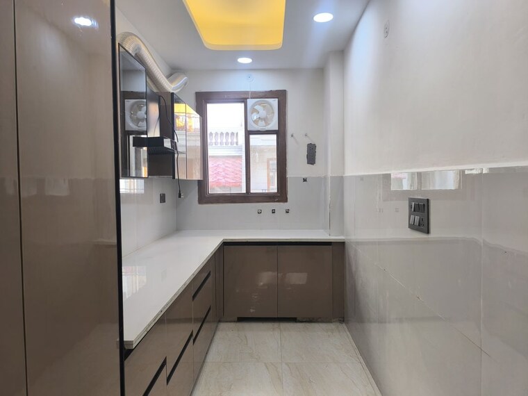 Kitchen, puri-kohinoor 3 Bedroom 180 Sq.Yd. Builder Floor In Sector 89 Faridabad 10665697