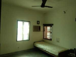 Room in 3 BHK Villa at Thaltej – for Sale