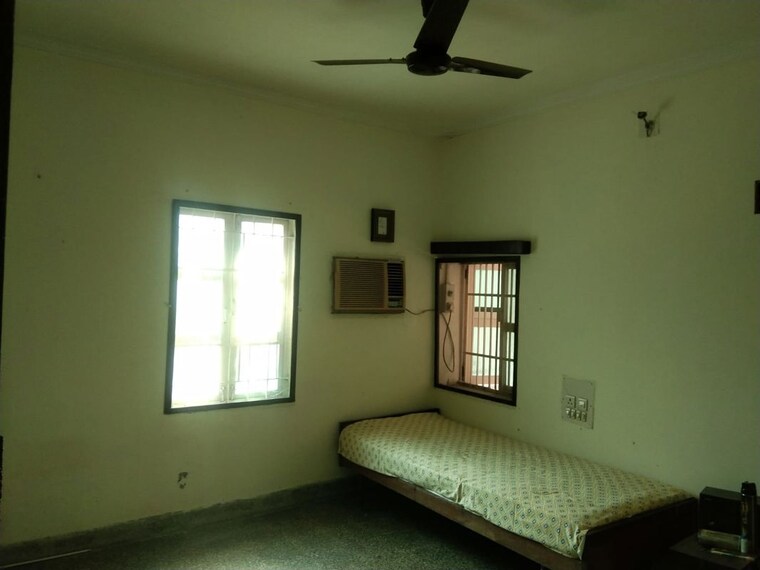 Room, thaltej 3 Bedroom 3600 Sq.Ft. Villa In Thaltej Ahmedabad 10665719