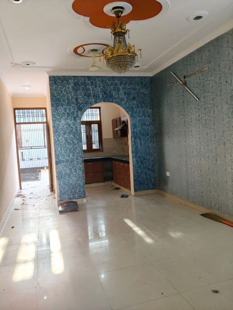 Living Room, spring-field 3 Bedroom 150 Sq.Ft. Builder Floor In Sector 31 Faridabad 10665717